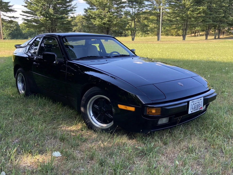 1984 Porsche 944 - Image 16 of 31