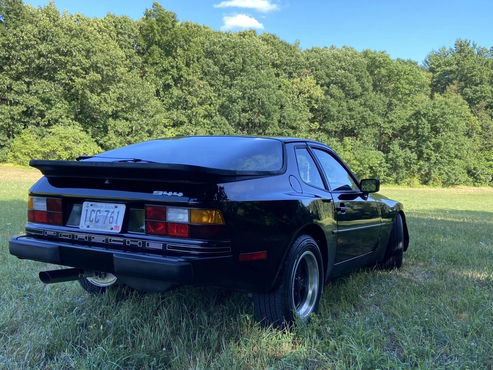1984 Porsche 944 - Image 15 of 31