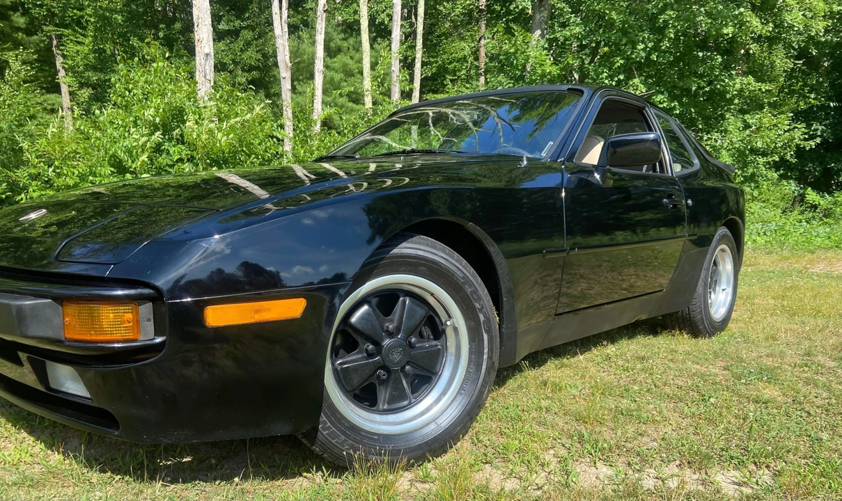 1984 Porsche 944 - Image 18 of 31