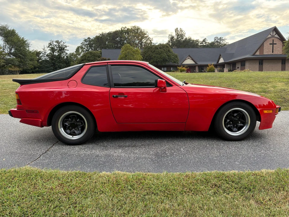 1984 Porsche 944 - Image 20 of 31