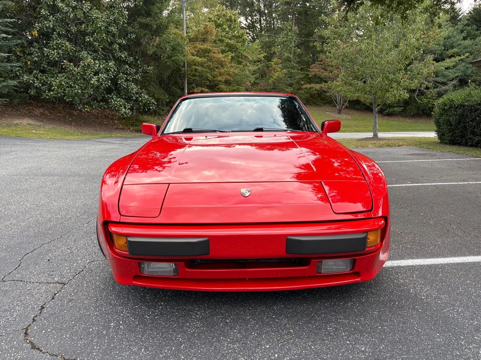 1984 Porsche 944 - Image 8 of 31