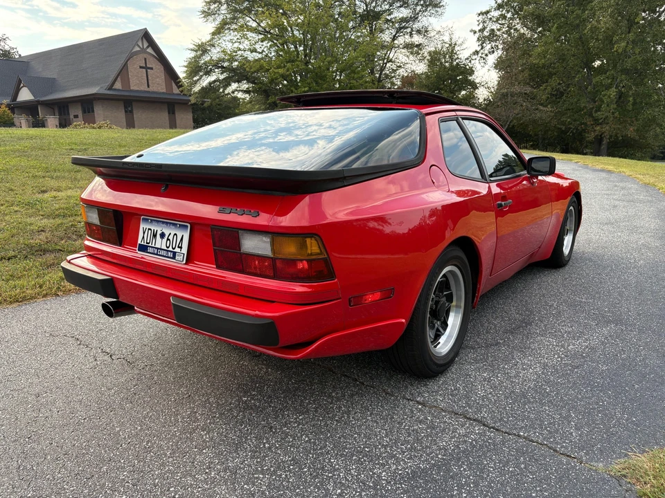 1984 Porsche 944 - Image 23 of 31
