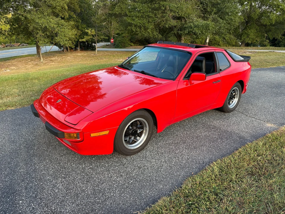 1984 Porsche 944 - Image 3 of 31