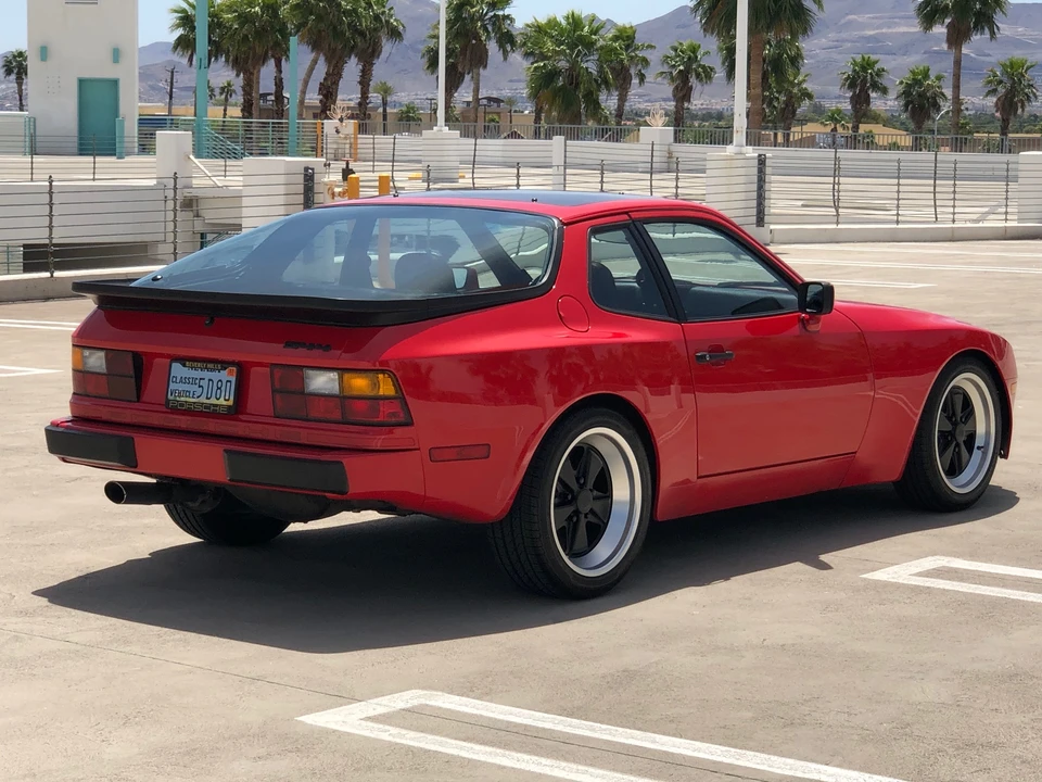 1984 Porsche 944 - Image 6 of 31