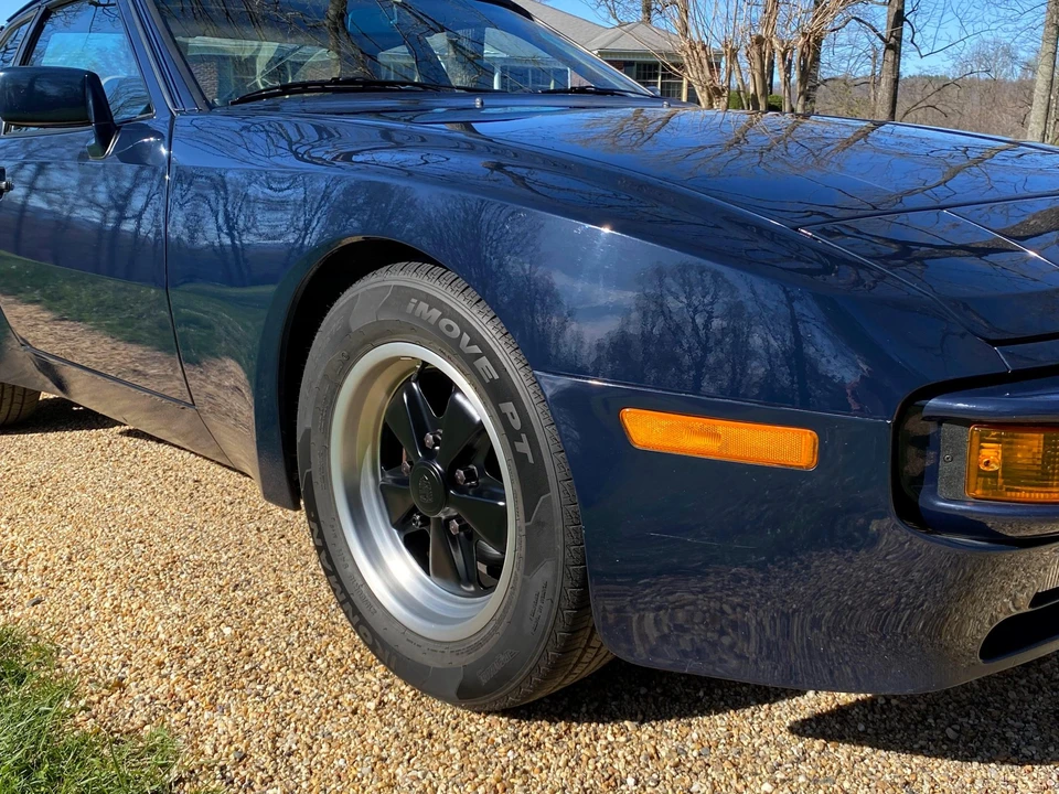 1984 Porsche 944 - Image 15 of 31