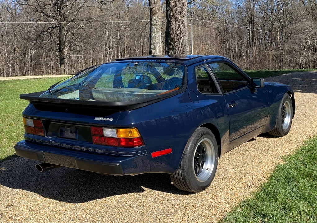 1984 Porsche 944 - Image 7 of 31