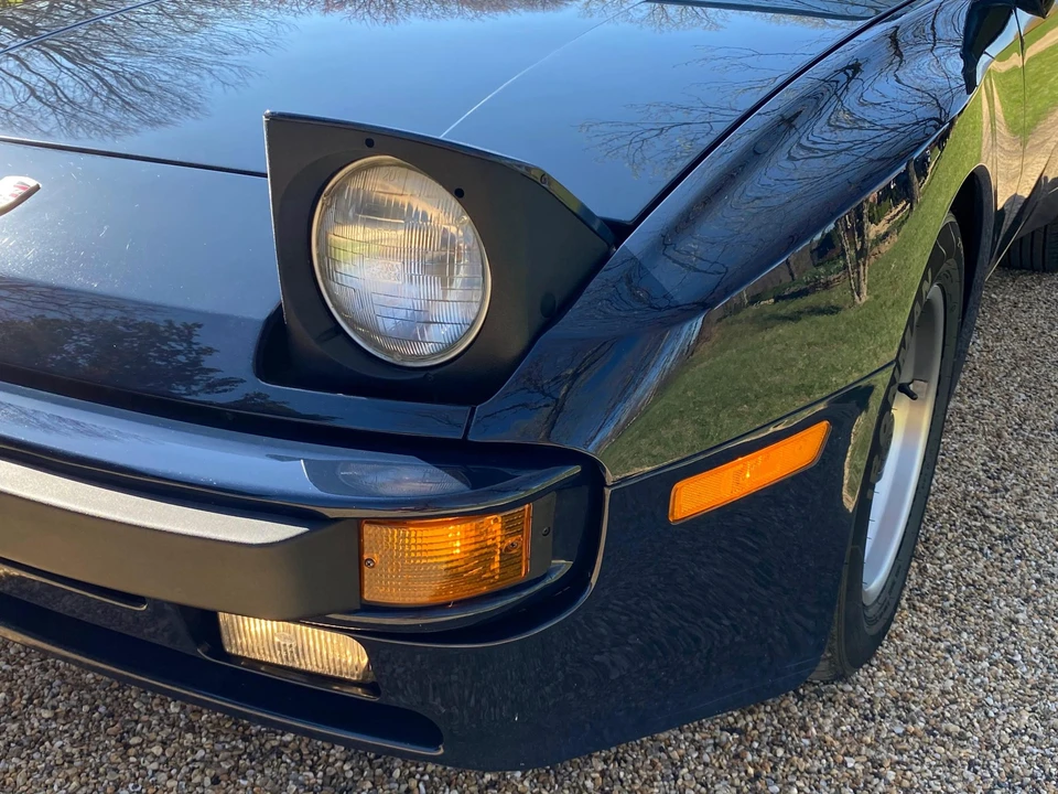 1984 Porsche 944 - Image 23 of 31