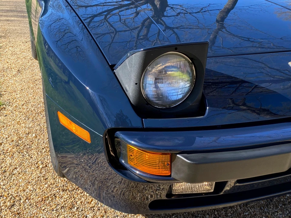 1984 Porsche 944 - Image 22 of 31