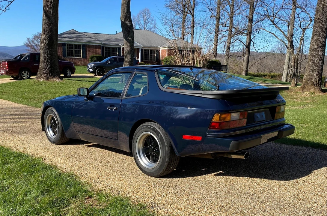 1984 Porsche 944 - Image 5 of 31