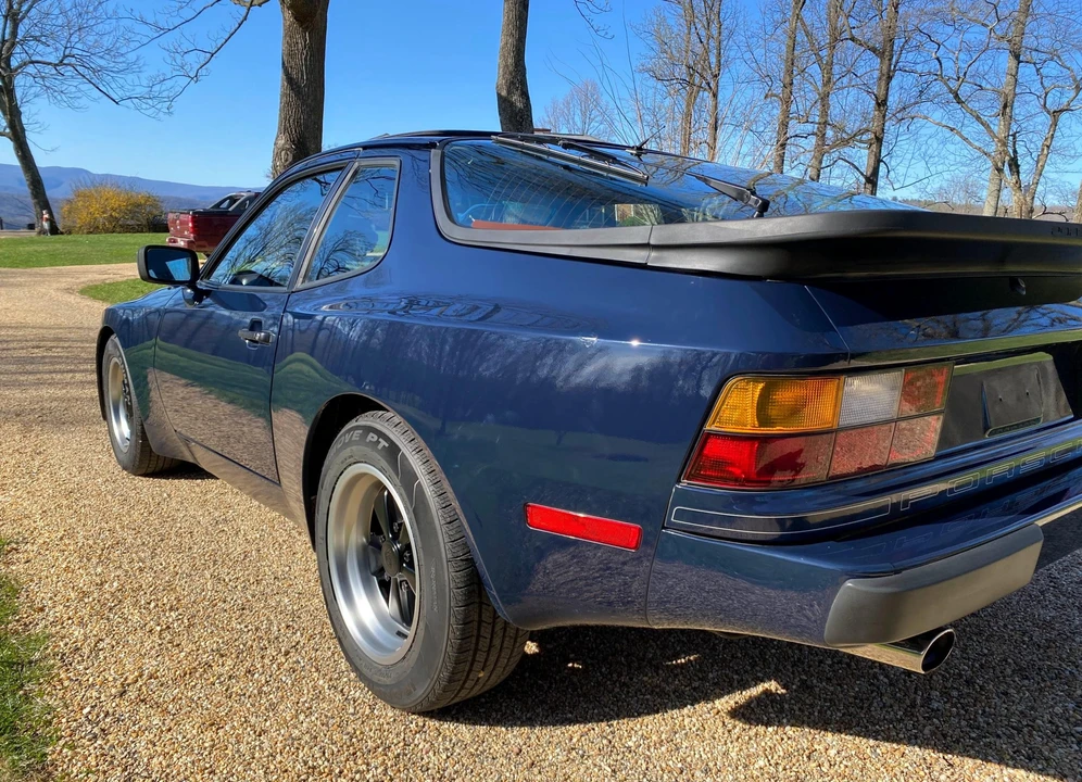 1984 Porsche 944 - Image 16 of 31
