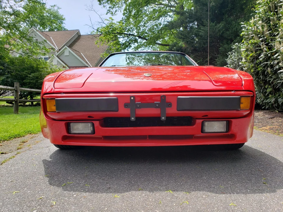 1984 Porsche 944 - Image 16 of 31