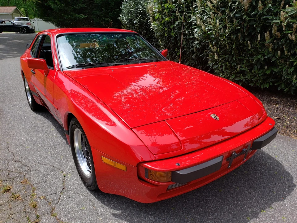 1984 Porsche 944 - Image 3 of 31