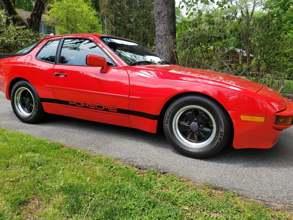 1984 Porsche 944 - Image 5 of 31