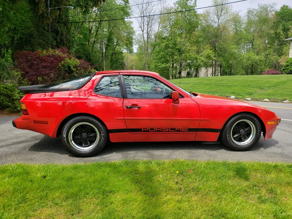 1984 Porsche 944 - Image 6 of 31