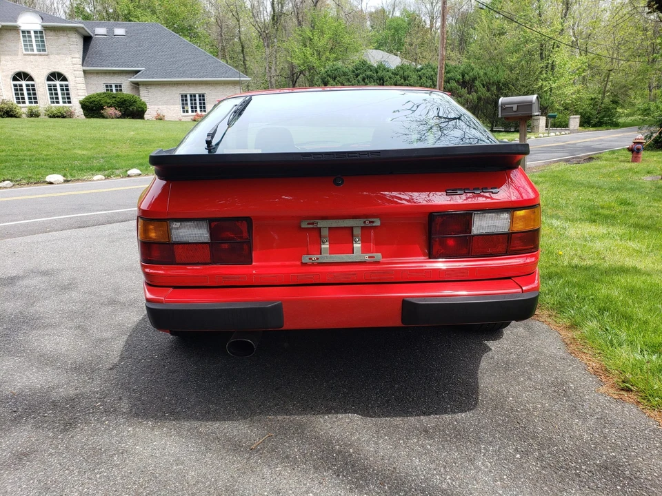 1984 Porsche 944 - Image 9 of 31