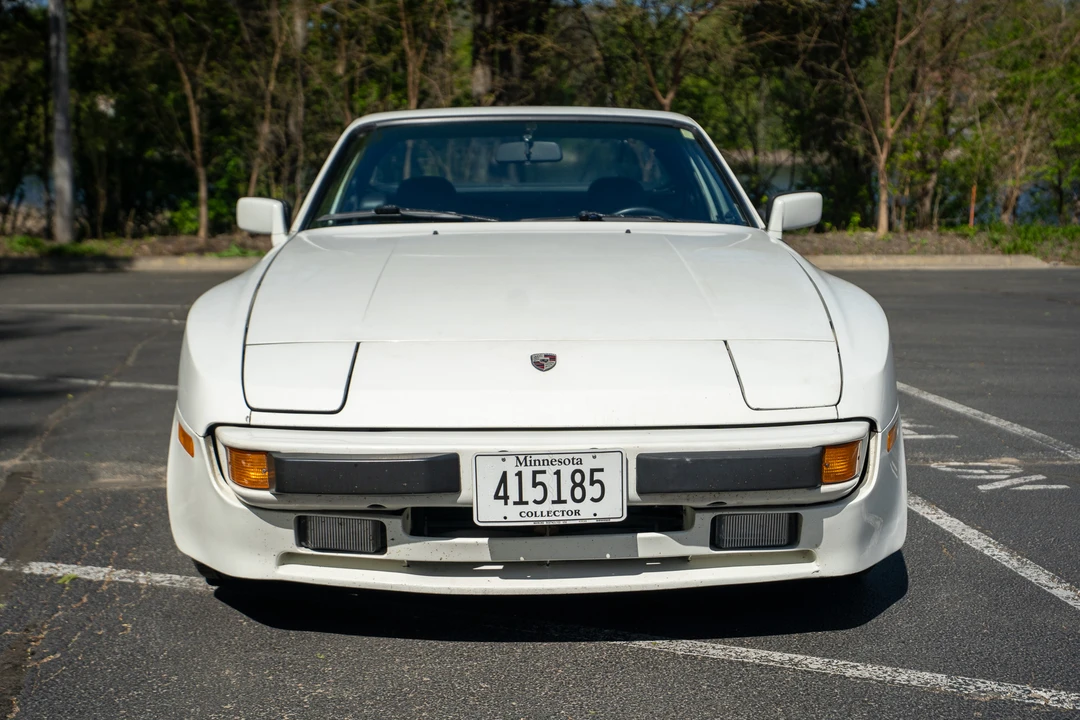 1984 Porsche 944 - Image 9 of 31