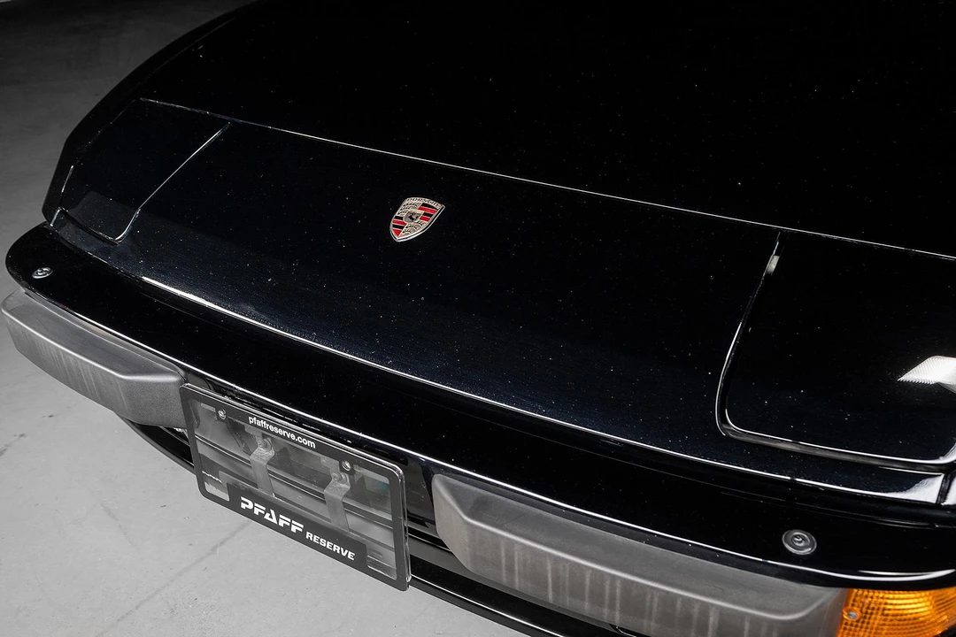 1984 Porsche 944 - Image 16 of 31