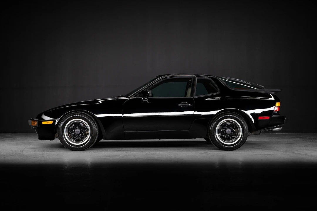 1984 Porsche 944 - Image 3 of 31