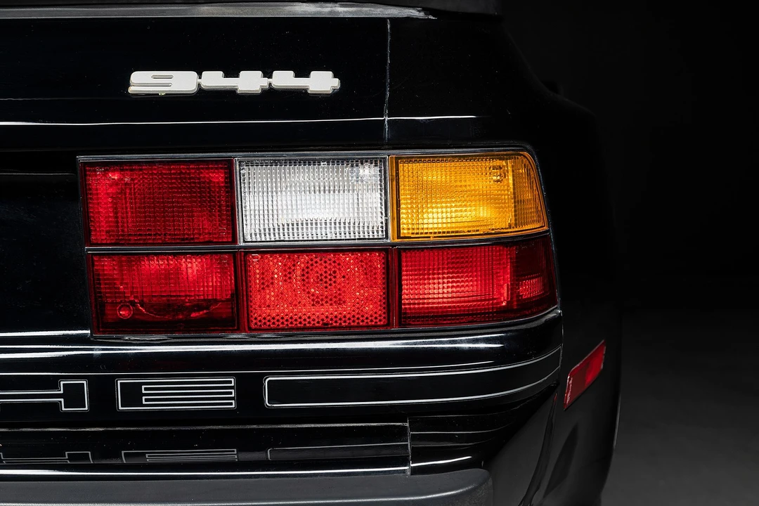 1984 Porsche 944 - Image 27 of 31