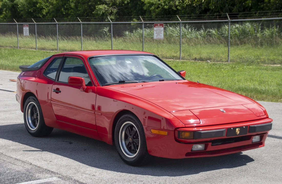 1984 Porsche 944 - Image 19 of 31
