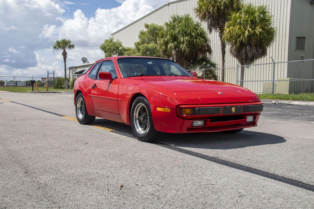 1984 Porsche 944 - Image 11 of 31