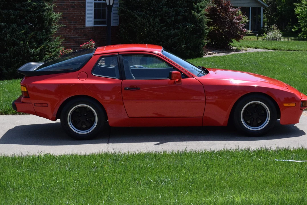 1984 Porsche 944 - Image 12 of 31
