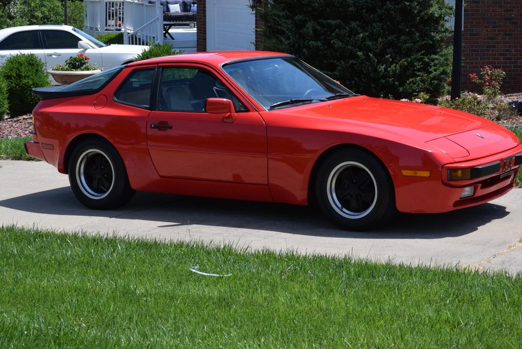 1984 Porsche 944 - Image 13 of 31