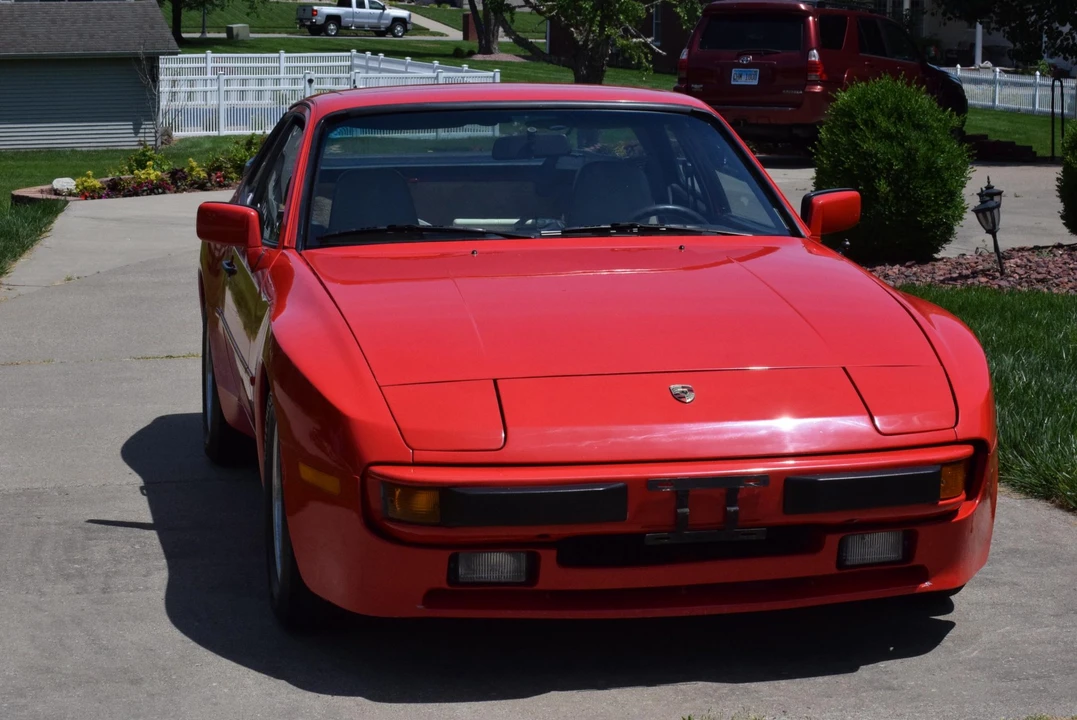 1984 Porsche 944 - Image 15 of 31