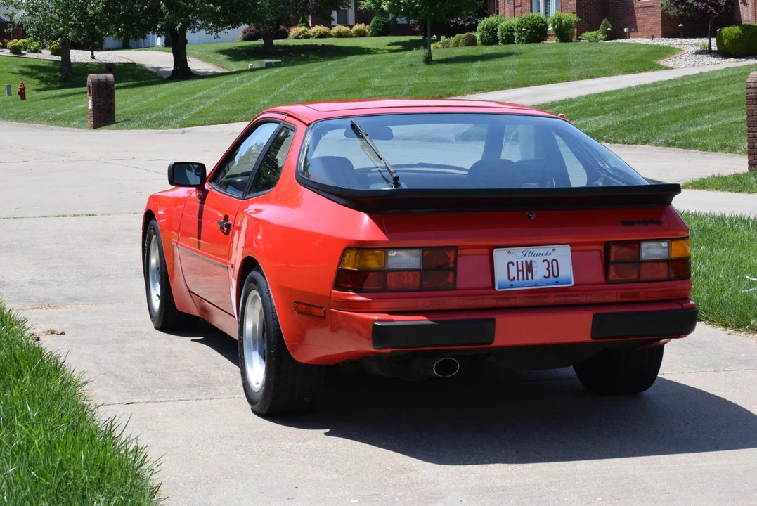 1984 Porsche 944 - Image 5 of 31