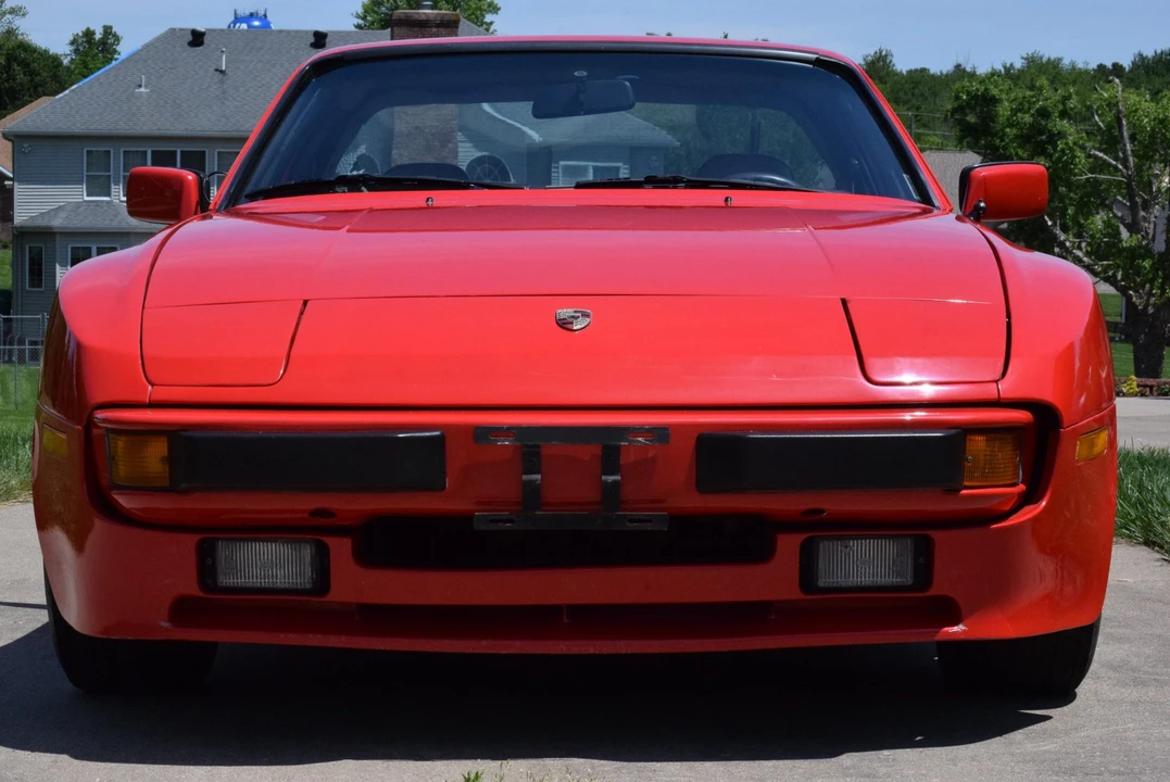 1984 Porsche 944 - Image 16 of 31