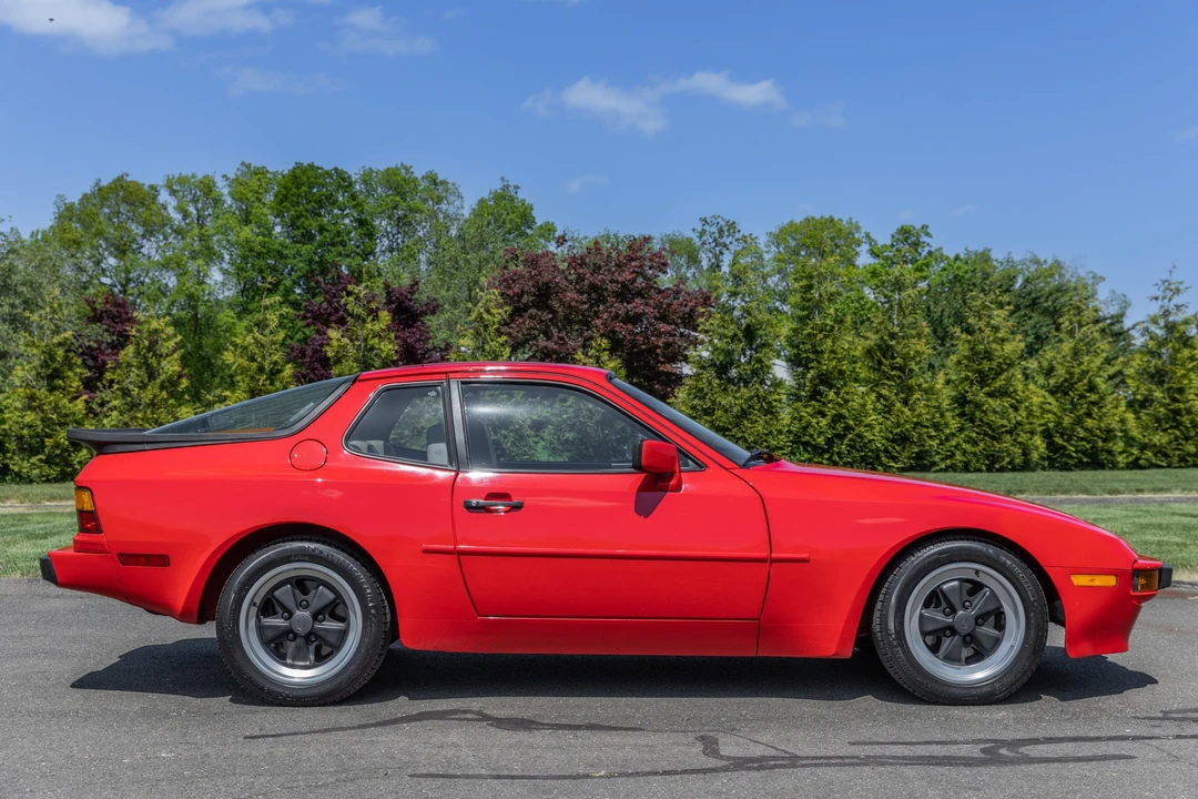 1984 Porsche 944 - Image 8 of 31