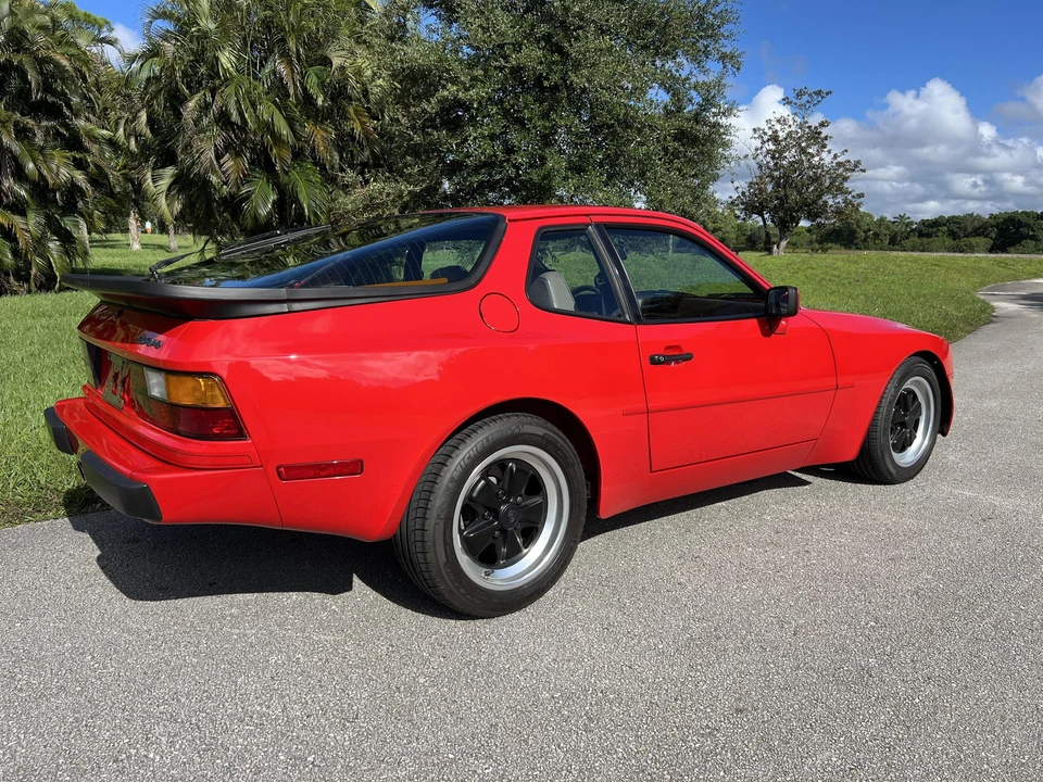1984 Porsche 944 - Image 29 of 31