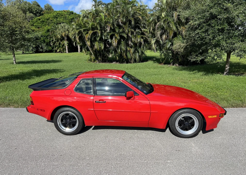 1984 Porsche 944 - Image 26 of 31