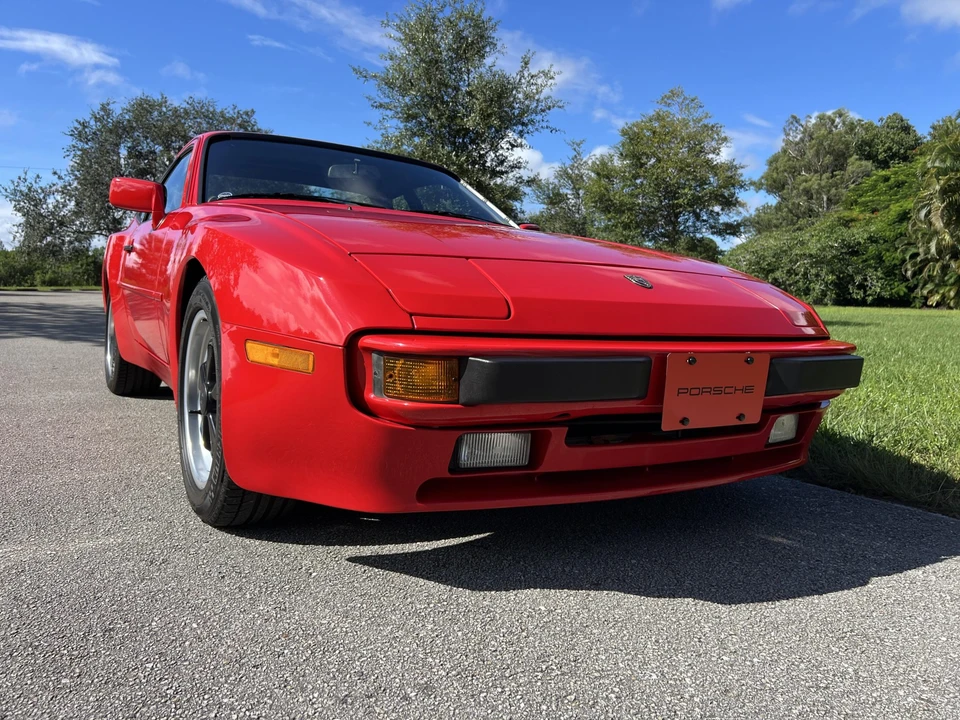 1984 Porsche 944 - Image 16 of 31