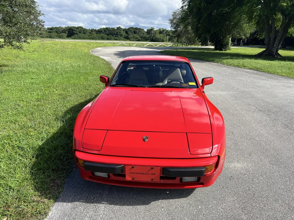 1984 Porsche 944 - Image 17 of 31