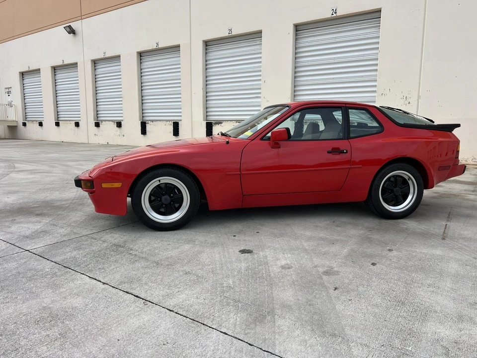 1984 Porsche 944 - Image 5 of 31