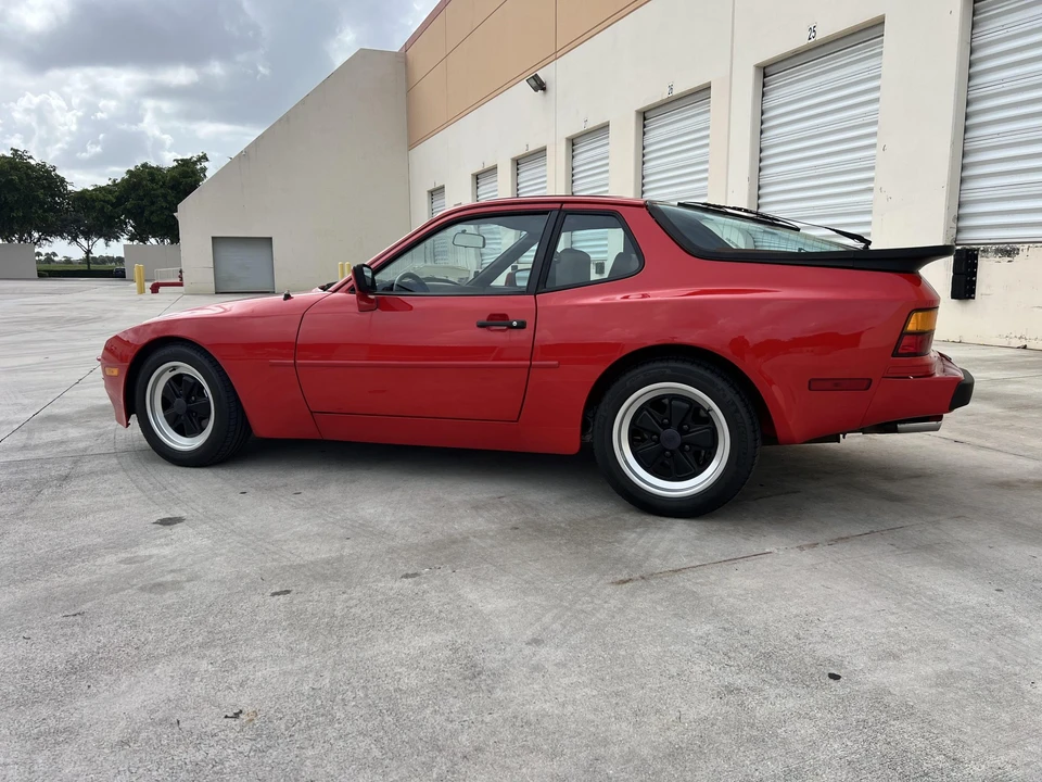 1984 Porsche 944 - Image 7 of 31