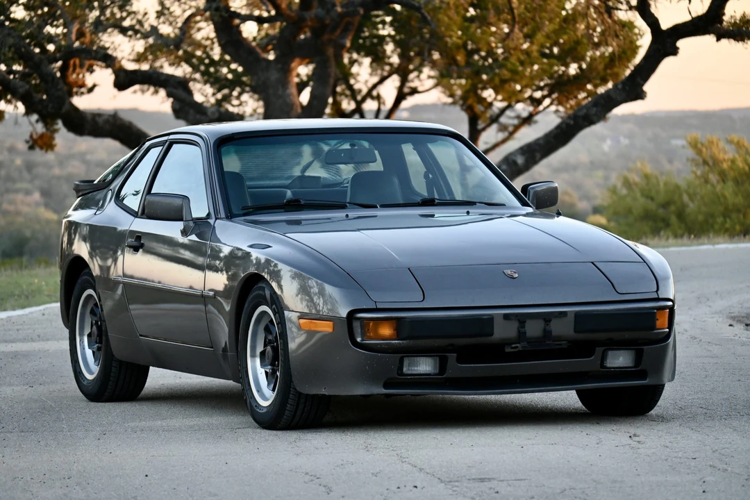 1984 Porsche 944 - Image 15 of 31