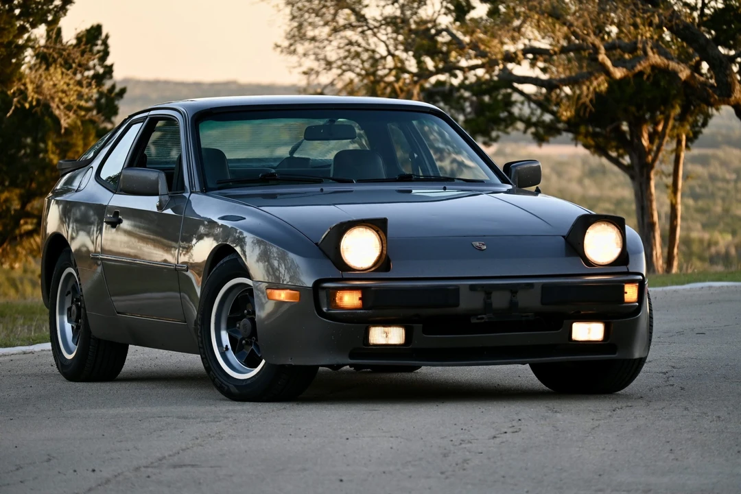 1984 Porsche 944 - Image 17 of 31