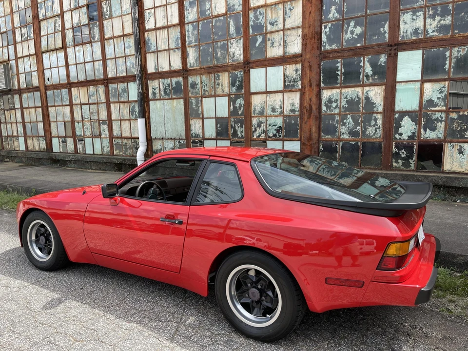 1984 Porsche 944 - Image 6 of 31