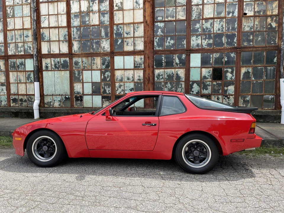 1984 Porsche 944 - Image 5 of 31