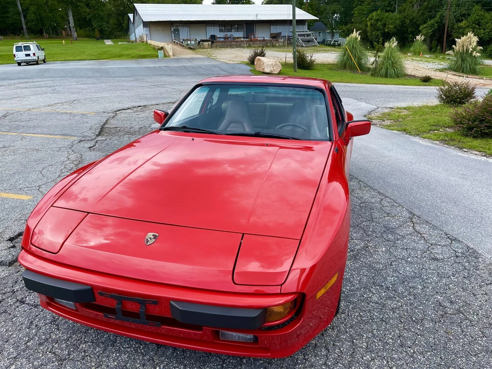 1984 Porsche 944 - Image 14 of 31