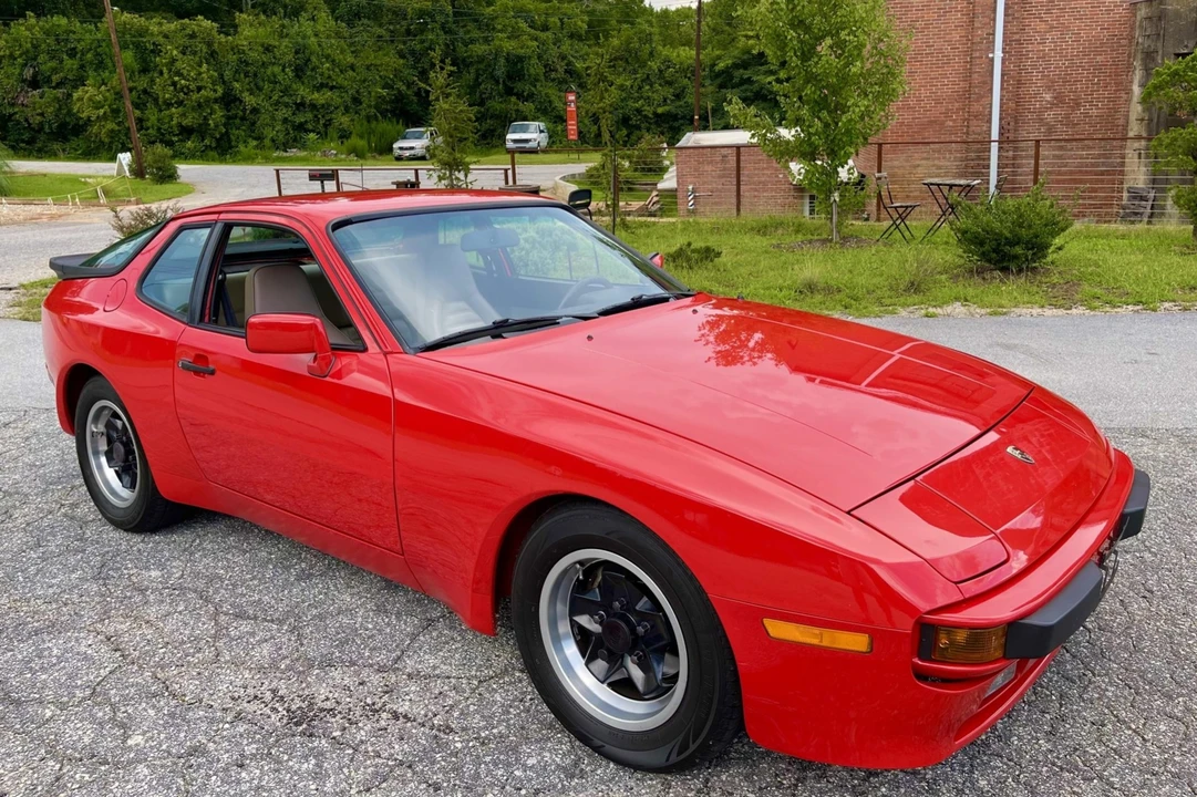 1984 Porsche 944 - Image 24 of 31