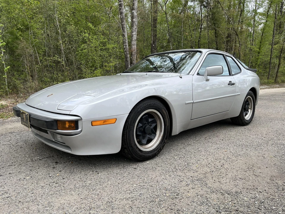 1984 Porsche 944 - Image 5 of 31