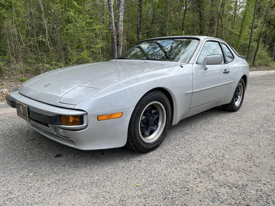 1984 Porsche 944 - Image 4 of 31