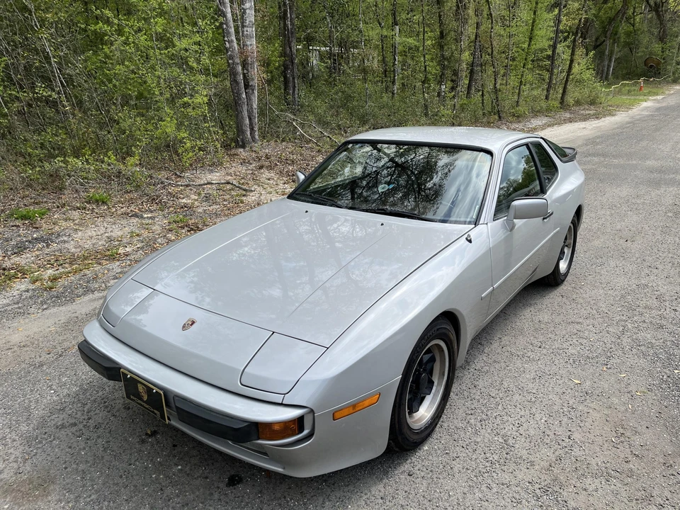 1984 Porsche 944 - Image 2 of 31