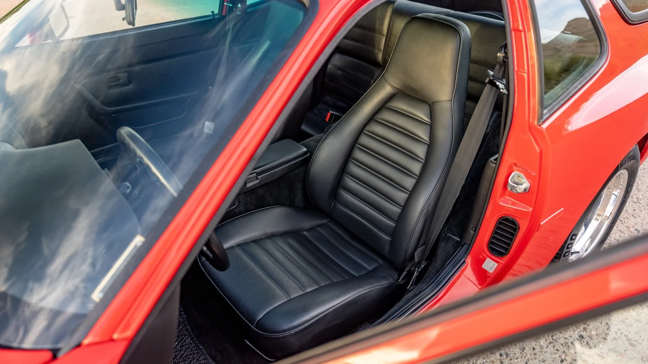 1984 Porsche 944 - Image 14 of 21