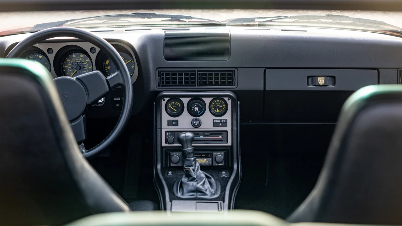 1984 Porsche 944 - Image 20 of 21