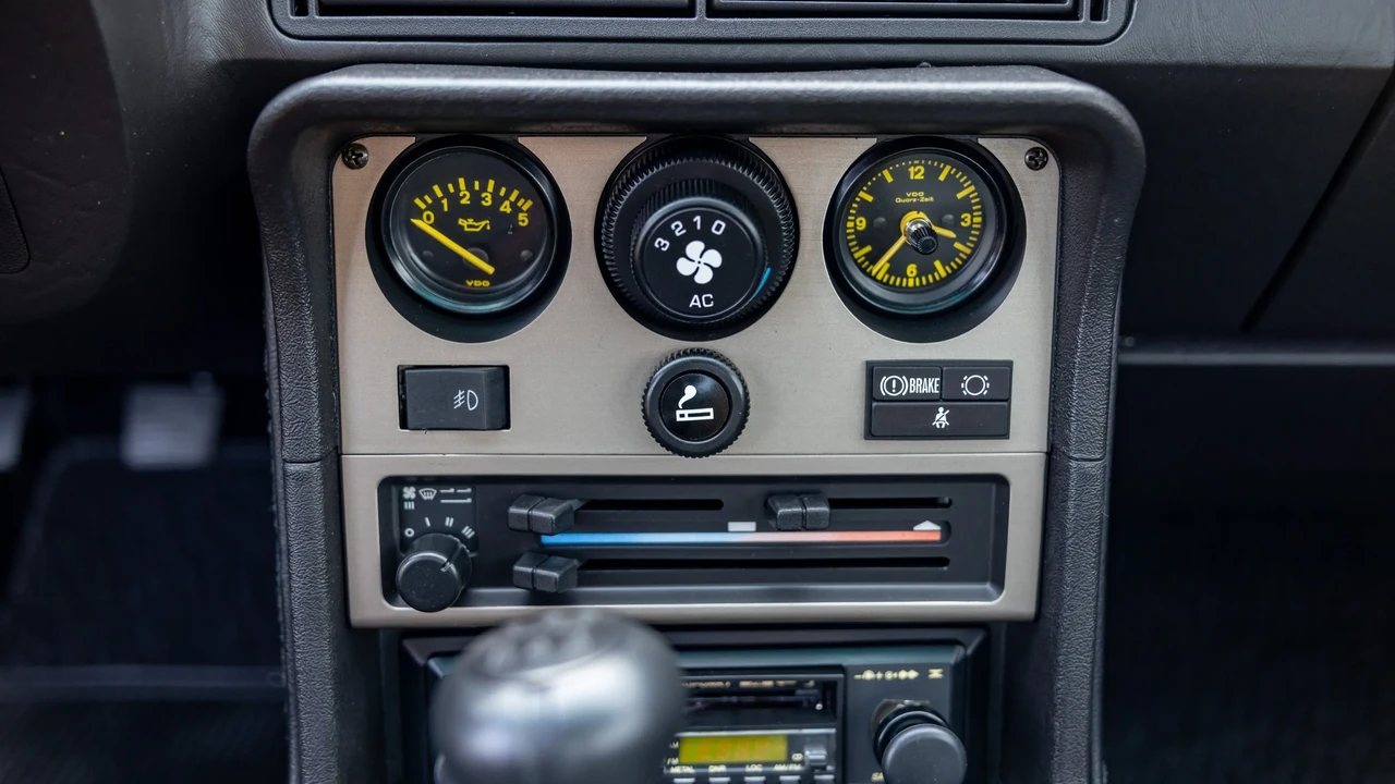 1984 Porsche 944 - Image 21 of 21