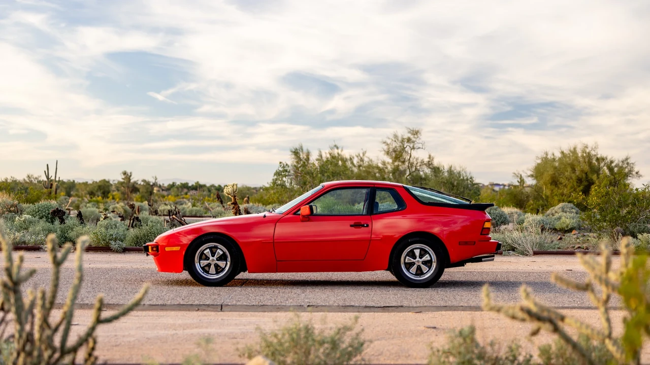 1984 Porsche 944 - Image 5 of 21